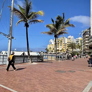 Homeforguest Listen To The Waves By Las Canteras , Las Palmas de Gran Canaria España